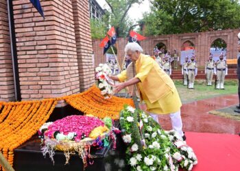 LG Manoj Sinha inaugurates Balidan Stambh in Srinagar
