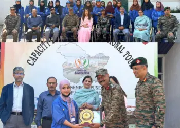 FLAG IN CEREMONY FOR CAPACITY BUILDING TOUR (CBT) FOR GIRLS STUDENTS FROM KASHMIR TO PUNE BY INDIAN ARMY
