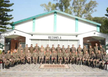 Army Commander lauds stellar performance of Rashtriya Rifles in restoring peace in J&K