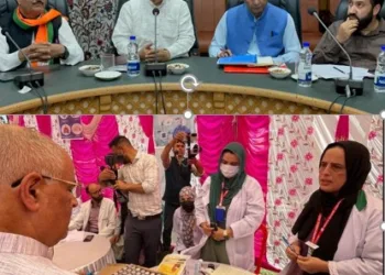 Seva Pakhwada: BJP Launches Free Medical Camp, Reviews Party Work in Kulgam