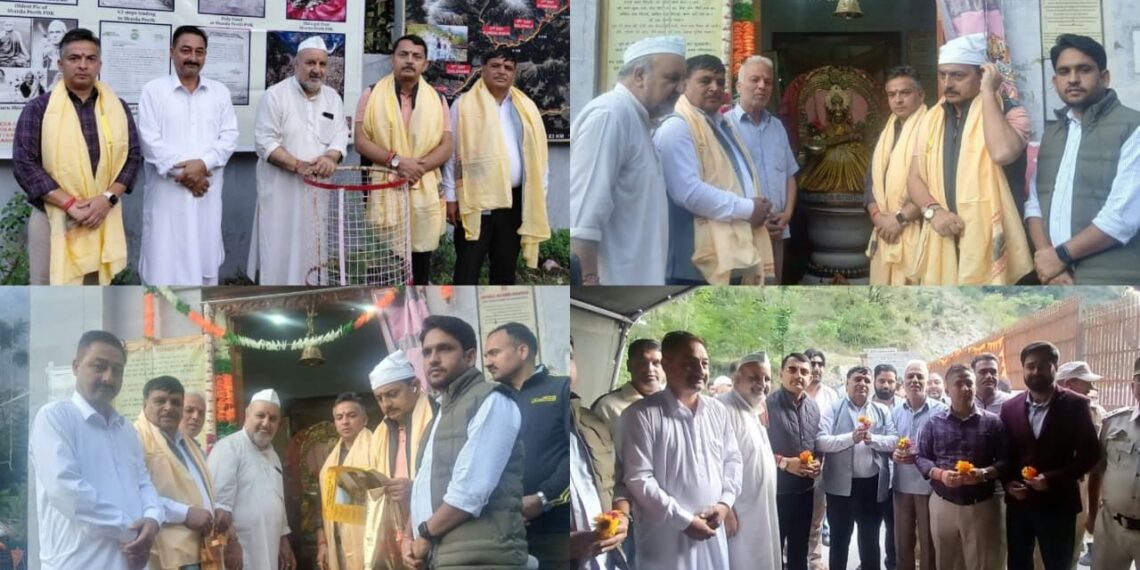 Three J&K BJP MLAs Pay Obesance at Sharda Temple in Teetwal