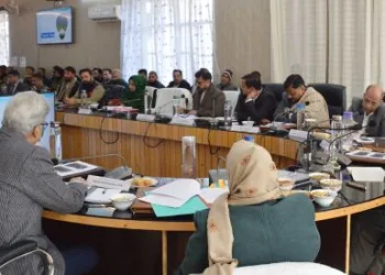 CM reviews development works in Poonch, assures equitable development