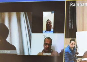 CS assesses traffic scenario on Sgr-Jmu National Highway