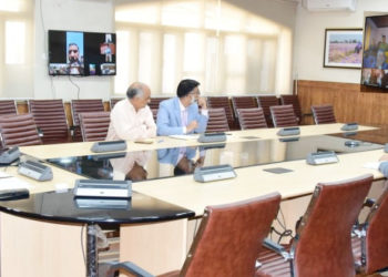 CS virtually participates in panchayat level convergence meetings held across the UT