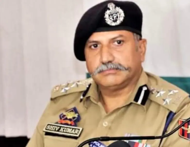 DIG Shiv Kumar Reviews Border Security in JKS Range Ahead of VVIP Visit