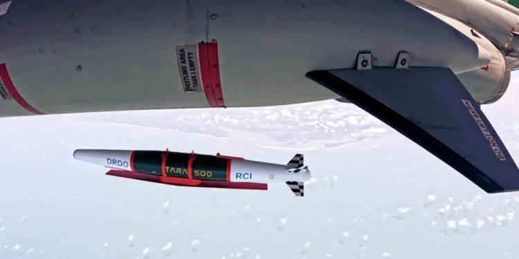 India Successfully Test-Fires Indigenous ‘TARA’ Glide Weapon in Major Defence Boost