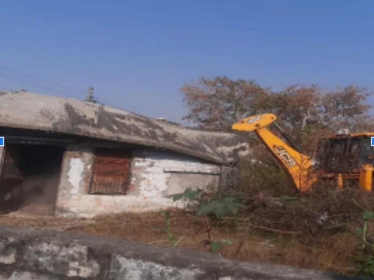 Demolition Drive carried out in Lower Roop Nagar to clear land for construction of 208 flats for Economically Weaker Sections: JDA clarifies