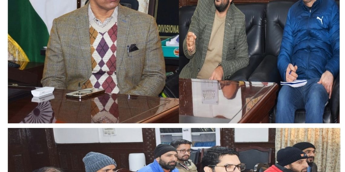 In-situ eco-development of Dal hamlets: Div Com reviews execution of projects