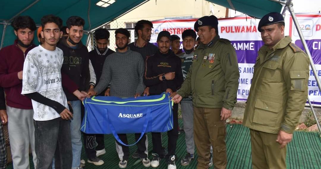 PULWAMA POLICE DISTRIBUTES FULL SPORTS KITS, SEWING MACHINES AND WHEEL CHAIRS AT DISTRICT POLICE LINES PULWAMA UNDER CIVIC ACTION PROGRAM