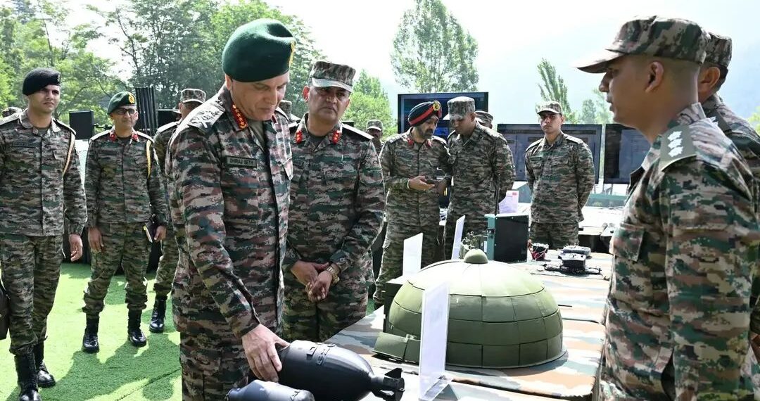 COAS Visits Chinar Corps Headquarters, Assesses Combat Readiness, Amarnath Yatra Security Arrangements