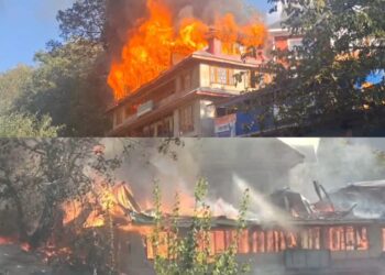 شاہ پلہ کرناہ میں بیت العلوم دارالعلوم میں آتشزدگی، دو رہائشی مکانات بھی متاثر، لاکھوں روپے کی املاک خاکستر