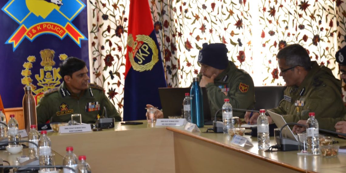 ADGP Kashmir visits Awantipora; Reviews security, law & order scenario