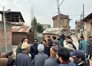 BJP District President Ashok Bhat visits Soura Anchar Zadibal Constituency, interacts with public 