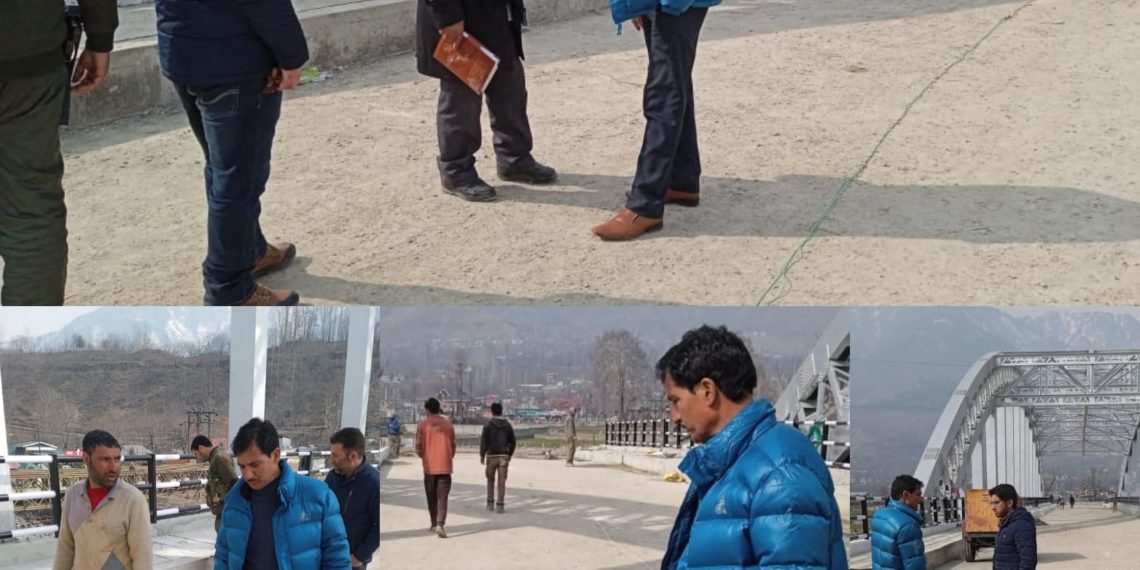 District President Ganderbal visits Bailey bridge over Nallah Sindh Wayil Ganderbal, praises BJP Government