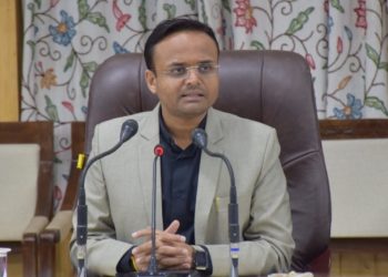 ڈی سی کپواڑہ نے ڈی ڈی ایم اے میٹنگ کی صدارت کی