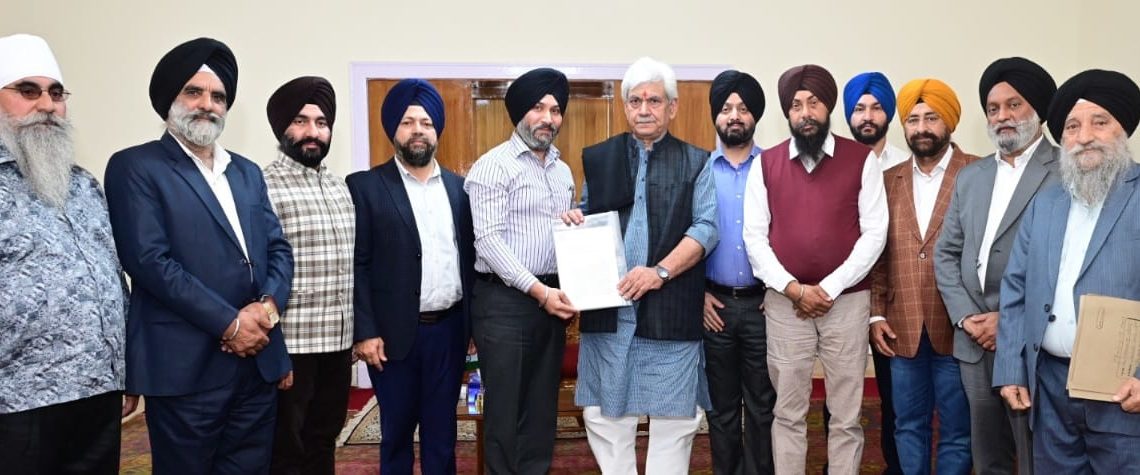 Delegation of All J&K Sikh Coordination Committee calls on Lt Governor    