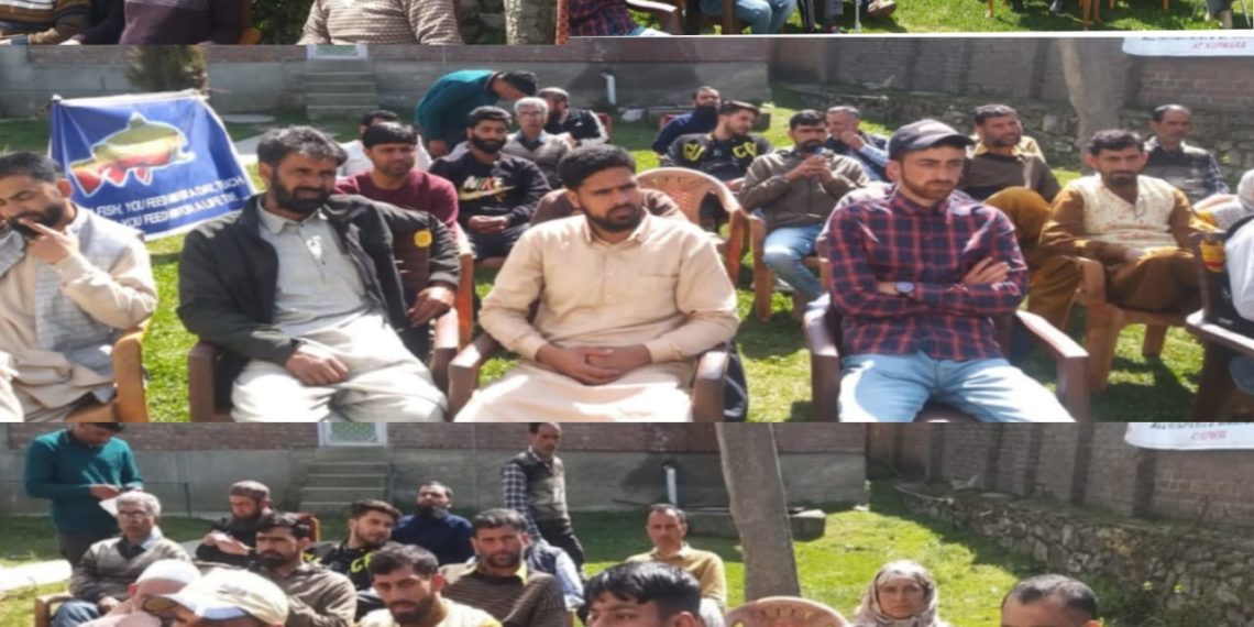 کپواڑہ ضلع میں مچھلی کی بہترین صلاحیت ہونے کی وجہ سے سینکڑوں کسان فش فارمنگ کی طرف راغب ہو رہے ہیں