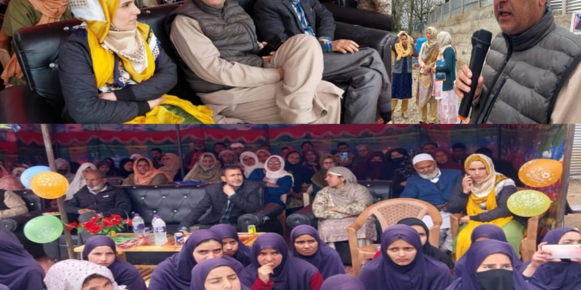 ڈی ڈی سی کے وائس چیئرمین نے کے جی بی وی پوٹوشائی لولاب کا دورہ کیا، جاری کام کا معائنہ کیا، طالبات کے ساتھ بات چیت کی