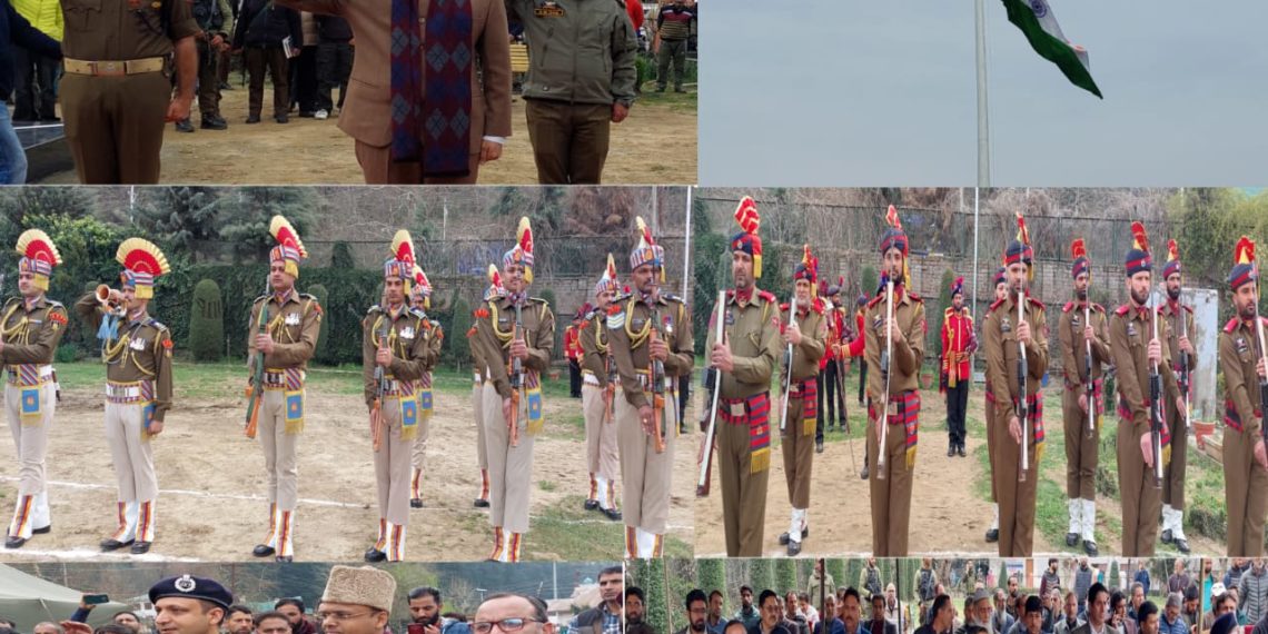 ڈی سی کپوارہ نے ڈی سی آفس کے لان میں نئی تعمیر شدہ فلیگ پوسٹ پر قومی پرچم لہرایا