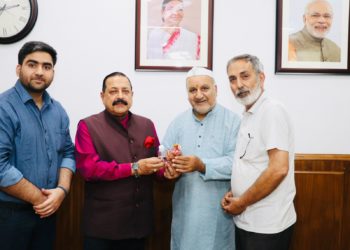 سیو شاردا کمیٹی کشمیر کے عہدیداروں کی ڈاکٹر جتیندر سنگھ سے ملاقات کی