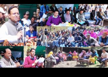 DDC Kupwara chairs Gram Sabha at Manigah Hyhama for GPDP  preparation