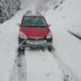 Heavy snowfalls witnessed at Karnah due to which all vehicles got stucked at Sadhna Top