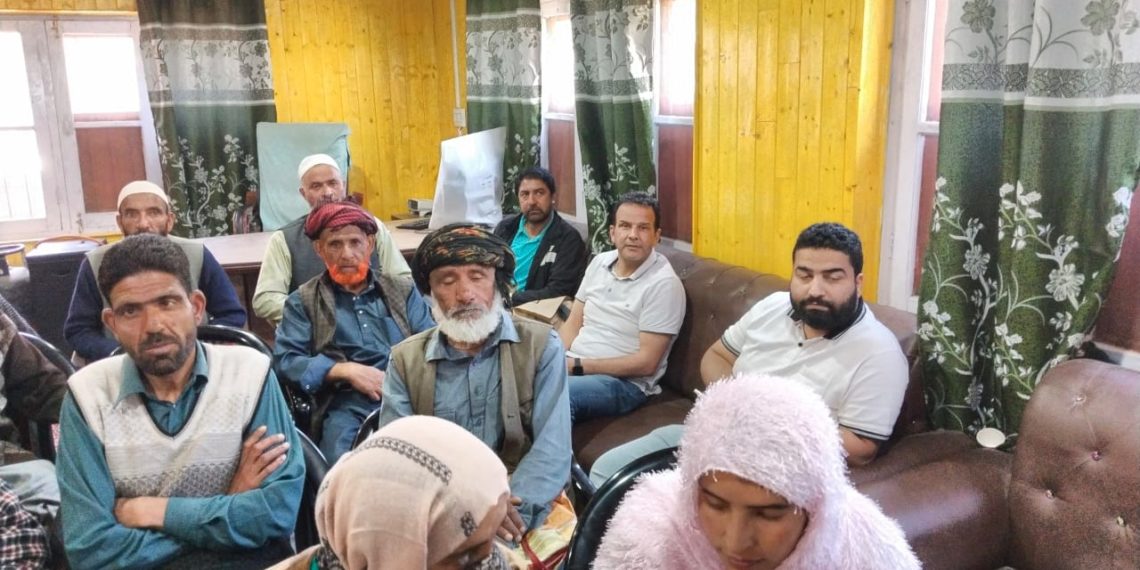 کسان سمپرک ابھیان کیک ضلع کپواڑہ کے کلاروس میں بھی شروع۔کسانوں نے سرہاناکی