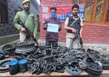 BURGLARY CASE SOLVED IN KALANTRA PAYEEN KREERI; BURGLAR ARRESTED; STOLEN PROPERTY RECOVERED