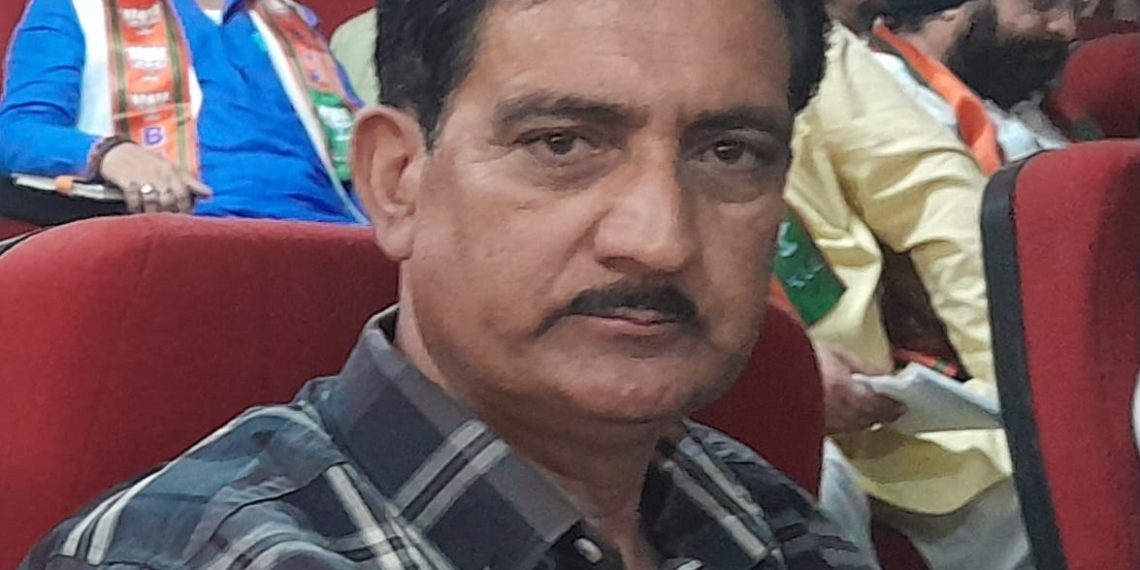 Mohammad Amin Shah paid his gratitude to  LG Manoj Sinha, DC Shyambir for completion of Wayil Bridge