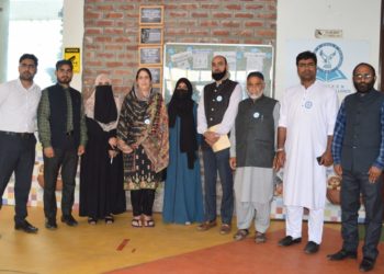 عارفین اسکول آف ایکسیلنس دلنہ بارہ مولہ میں میر تقی میرؔ کی یاد میں ایک معیاری و  پُر وقار یک روزہ ادبی نشست و محفلِ مشاعرہ کا انعقاد شمالی کشمیر کے مشہور ع معروف شاعروں نے کی تقریب میں شرکت