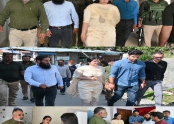 ڈی سی کپوارہ آیوشی سوڈان نے ایس ڈی ایچ تنگدھر کا دورہ کیا۔