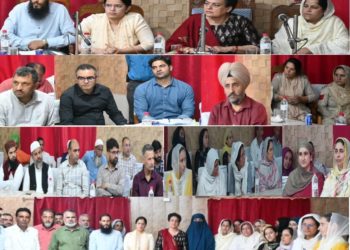 چیئرپرسن این سی ڈبلیو نے کرناہ کا دورہ کیا، خواتین سے بات چیت کی، خواتین پر مبنی اسکیموں کے نفاذ کا جائزہ لیا