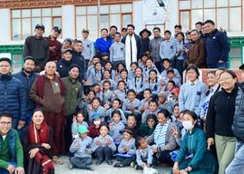 حکومت ہند چین سر حد پر واقع دیہات کومفت ڈش فراہم کرکے آل انڈیا ریڈیو کی رسائی کو بہتر بنائے گی: شری انوراگ ٹھاکر