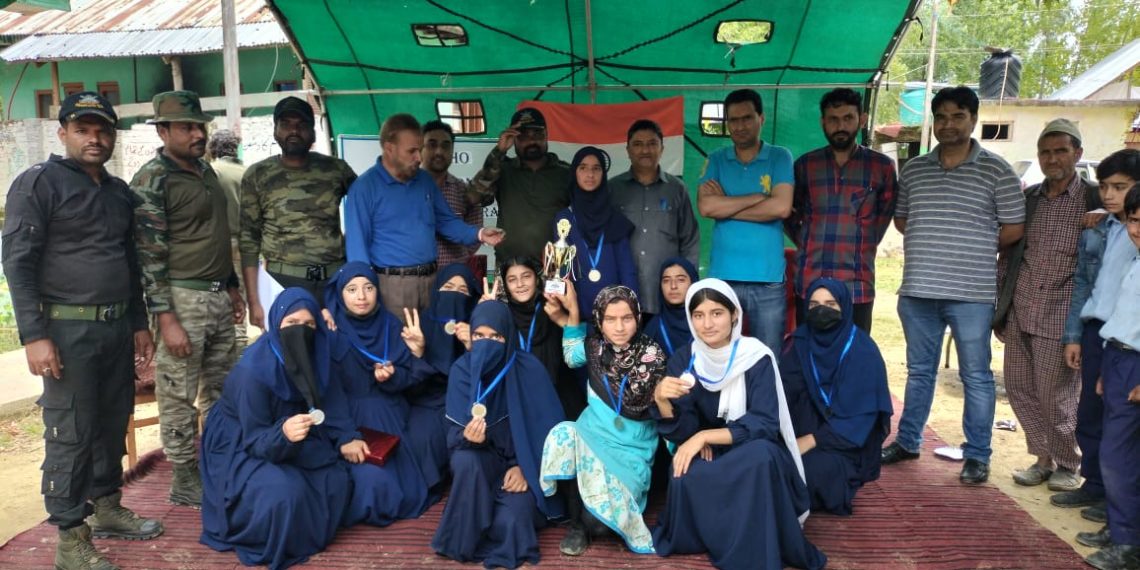 GIRLS KHO KHO COMPETITION IN GIRLS HIGH SCHOOL PAYARPORA