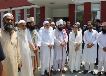 Dr Darakhshan Andrabi today laid foundation stone for the new Masjid to be constructed by J&K Waqf Board at Panj Peer in Rajouri