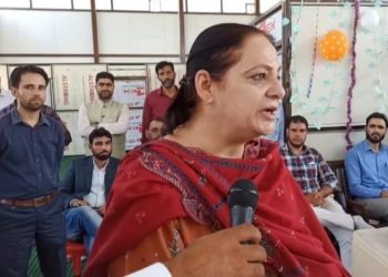 گورنمنٹ ڈگری کالج ماگام میں ڈائریکٹر کالجز کے ہاتھوں ملٹی پرپز سپورٹس ہال کا افتتاح