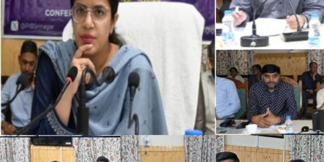 پی آئی بی سرینگر کا کپواڑہ میں میڈیا ورکشاپ ’وارتلاپ‘ کا انعقاد