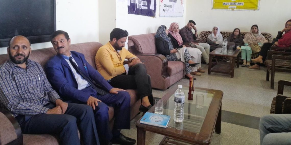 لیگل سروسز اتھارٹی ماگام کی جانب سے ڈگری کالج ماگام میں قانونی آگاہی پروگرام کا انعقاد