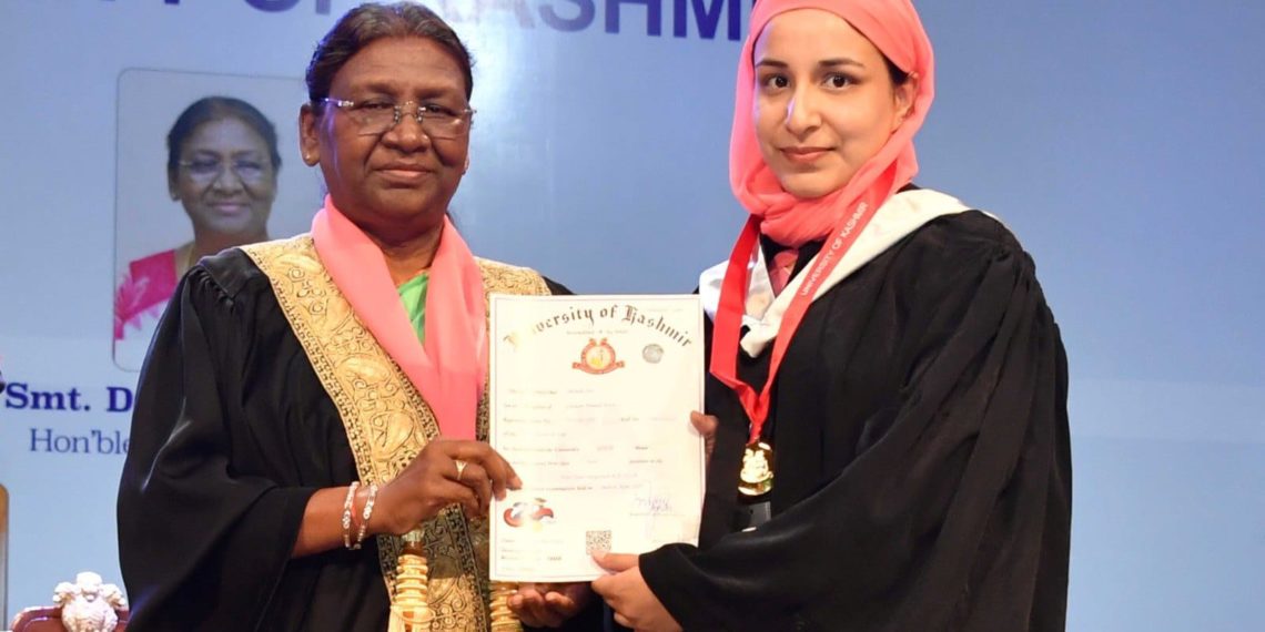 President of India graces the 20th Convocation of University of Kashmir