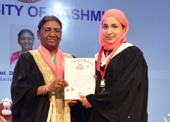 President of India graces the 20th Convocation of University of Kashmir