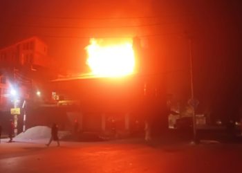 Mosque damaged in overnight blaze in Sarafkadal