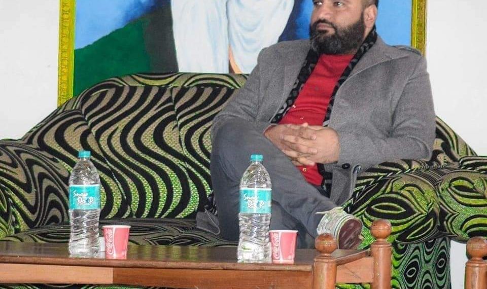 Baramulla Doctor Becomes First from Kashmir To Buy Piece of Land on Moon