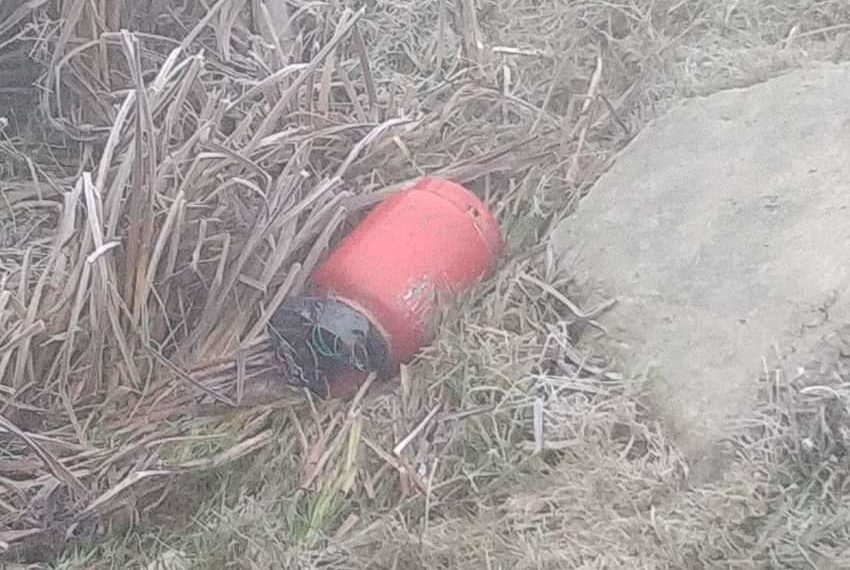 Traffic halted as suspicious object found on NHW in Lawaypora Sgr