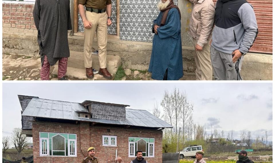Police attaches illegal properties worth Rs. 20 Lacs, of notorious drug peddler in Baramulla
