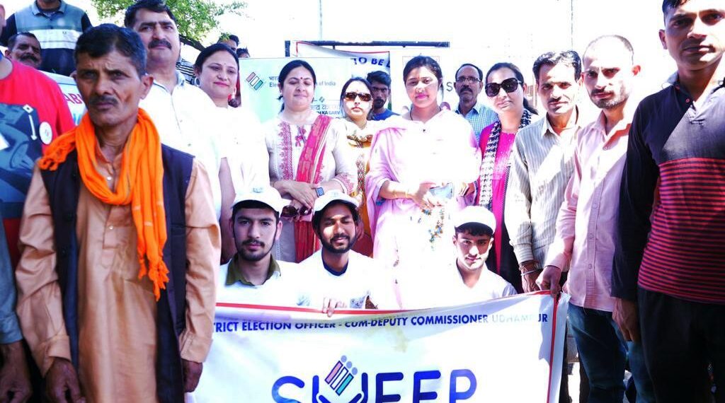 Lok Sabha Elections-2024 Voters awareness event enthralls crowd at Slathia Chowk, Udhampur