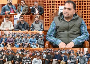 Lok Sabha Elections 2024: Training programme organized for Presiding Officers polling staff at Shopian