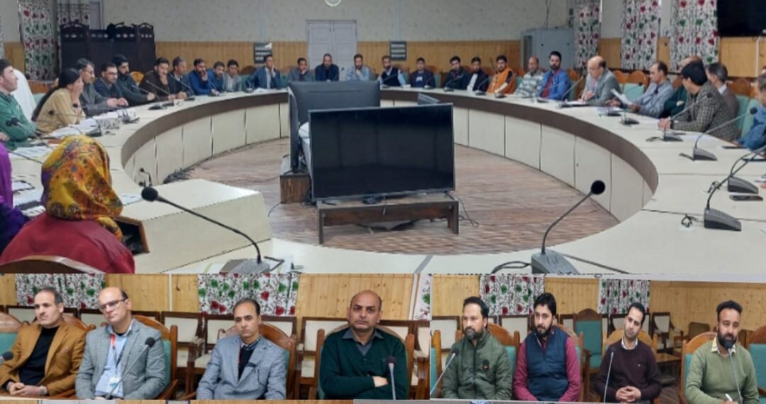 DDC Kupwara reviews progress of ABPS under MGNREGA