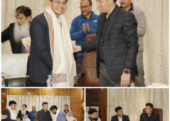 Distt Admin Srinagar bids warm farewell to Shivam Chandra (IAS) on completion of his probation