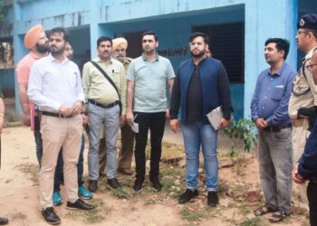 Lok Sabha Elections 2024: DEO Samba visits border villages, inspects Polling stations, bunkers