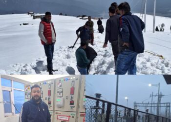 سادھنا ٹاپ پر برف باری ،شاہراہ بند  اگنی ویر بھرتی کےلئے وادی آنے والے اُمیدواروں سمیت11مسافر درماندہ